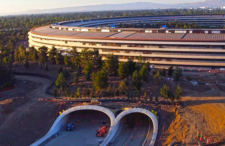 apple-park-construction-foto2.png